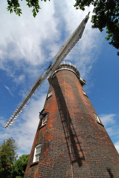 401px-buttrum%27s windmill - geograph.org.uk - 1396670