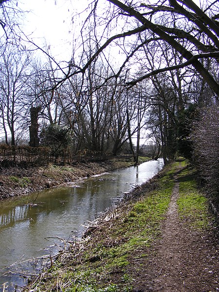 450px-new reach%2c halesworth - geograph.org.uk - 1778269