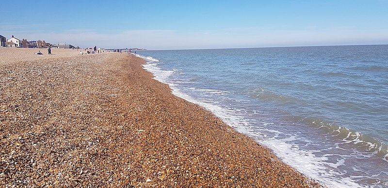 800px-aldeburgh beach may 2022 1