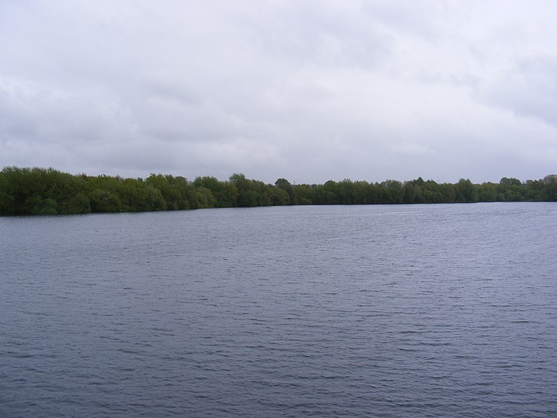 800px-alton water reservoir - geograph.org.uk - 3482727