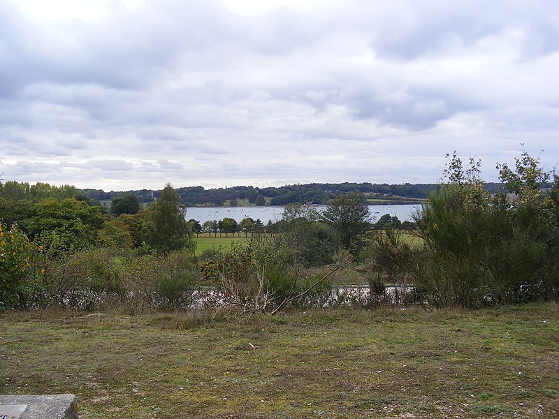 800px-braziers meadow%2c orwell country park %5e the river orwell - geograph.org.uk - 2648285