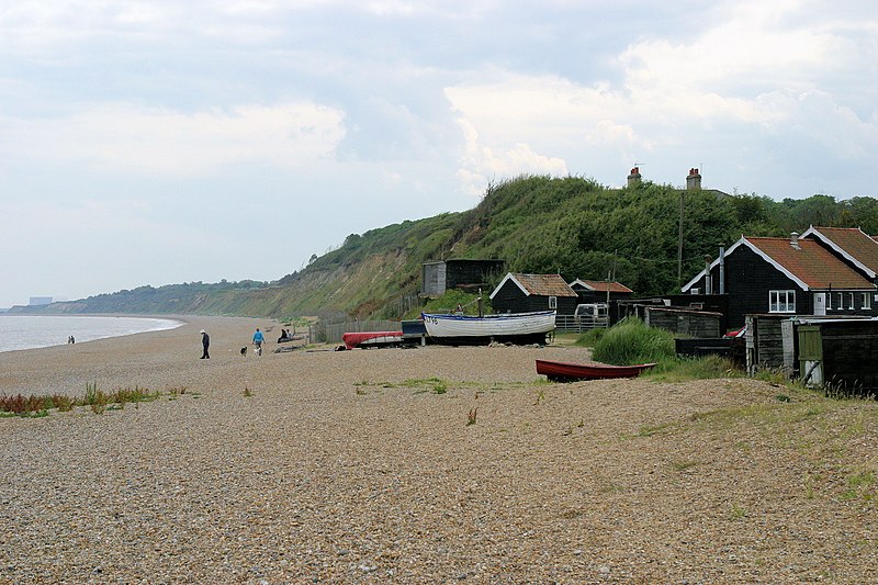 800px-dunwich beach - geograph.org.uk - 3536646