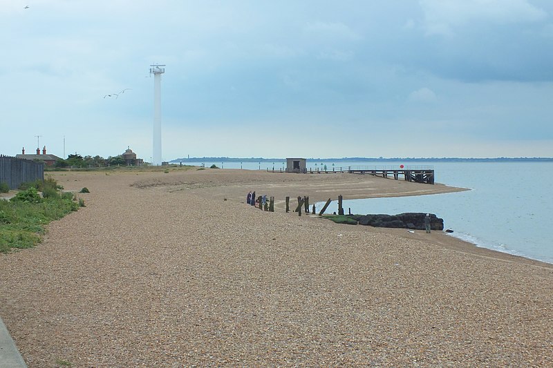 800px-felixstowe%2c landguard point - geograph.org.uk - 3539928