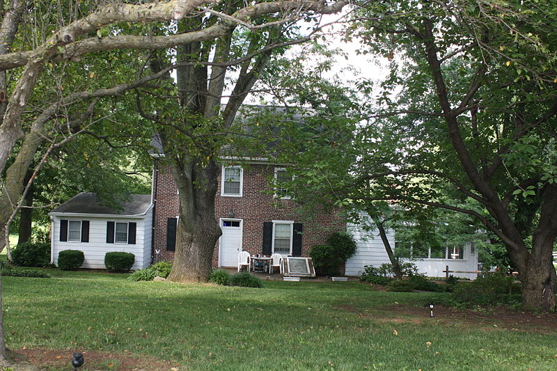 800px-nicholas johnson mill farmhouse 02