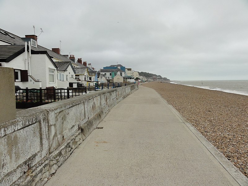 800px-sandgate%2c beach - geograph.org.uk - 3161583