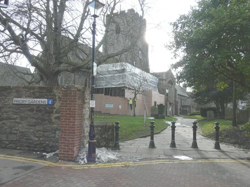 800px-st mary and st eanswythe%27s parish church - geograph.org.uk - 3373066