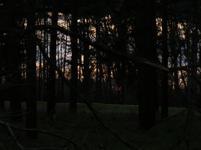 Golf in the gloamin%27 - geograph.org.uk - 1115922
