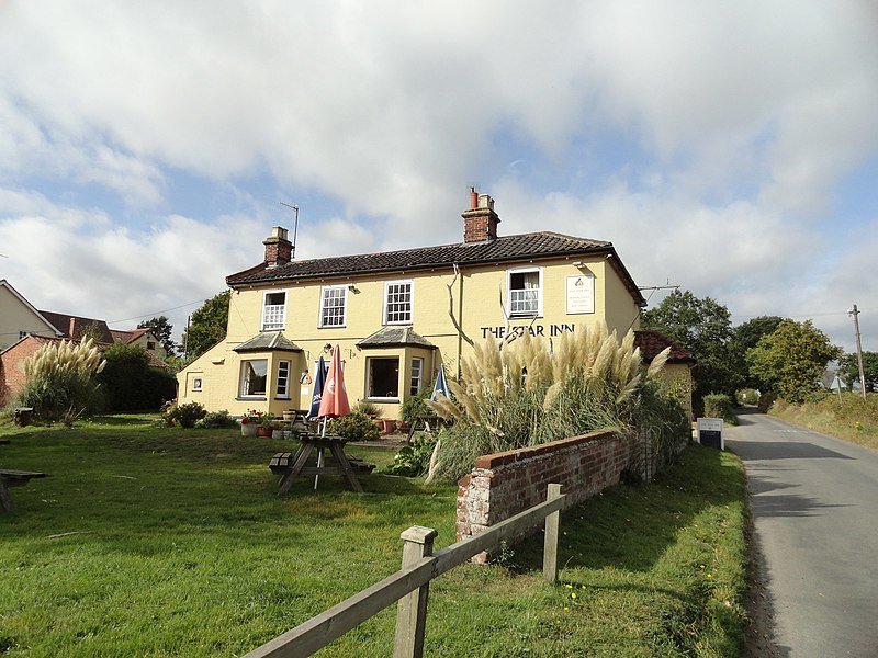 Dog Friendly Pubs & Restaurants 2 Dog Friendly Pubs & Restaurants