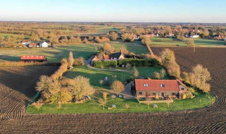 Holly Tree Barns
